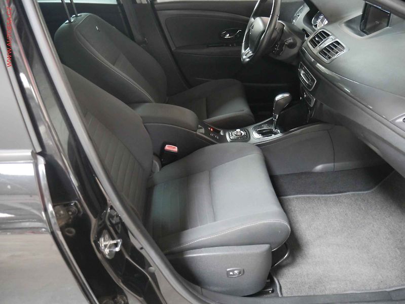 Renault Mégane (2015) 1.5 dCi, Limited, AT, TZ - fotka 12 z 22