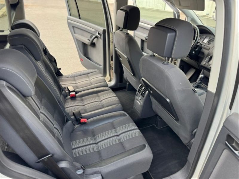 Volkswagen Touran 1,4 TSi 110kW CNG DSG - fotka 14 z 18
