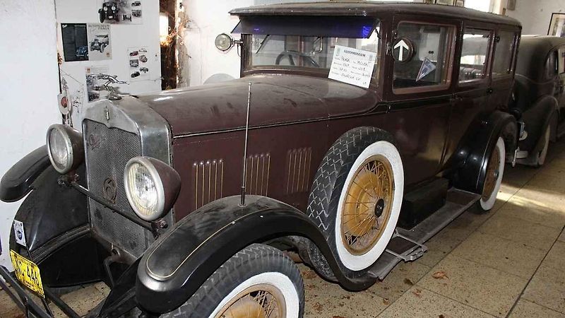 Její automobily si kupovaly i ty nejvýznamnější osobnosti. Tuto Pragu Golden například vlastnil prezident Beneš
