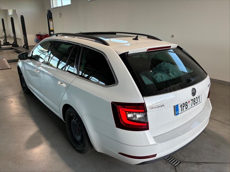 Škoda Octavia 1,5 TSI 110kW DSG Style - fotka 4 z 17