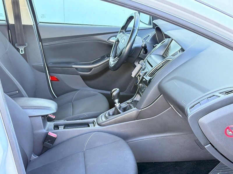 Ford Focus (2015) Combi 1.5 EcoBoost  / 110 kW / - fotka 10 z 22