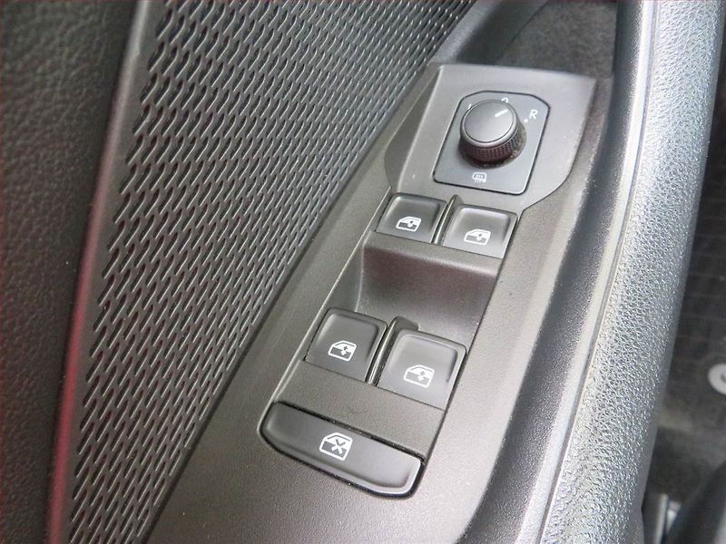 Škoda Octavia (2022) Ambition 2.0 TDI, Serv.kniha - fotka 15 z 15