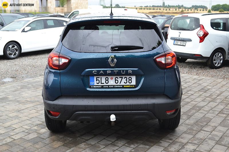 Renault Captur 1.3TCE   LIMITED - fotka 4 z 49