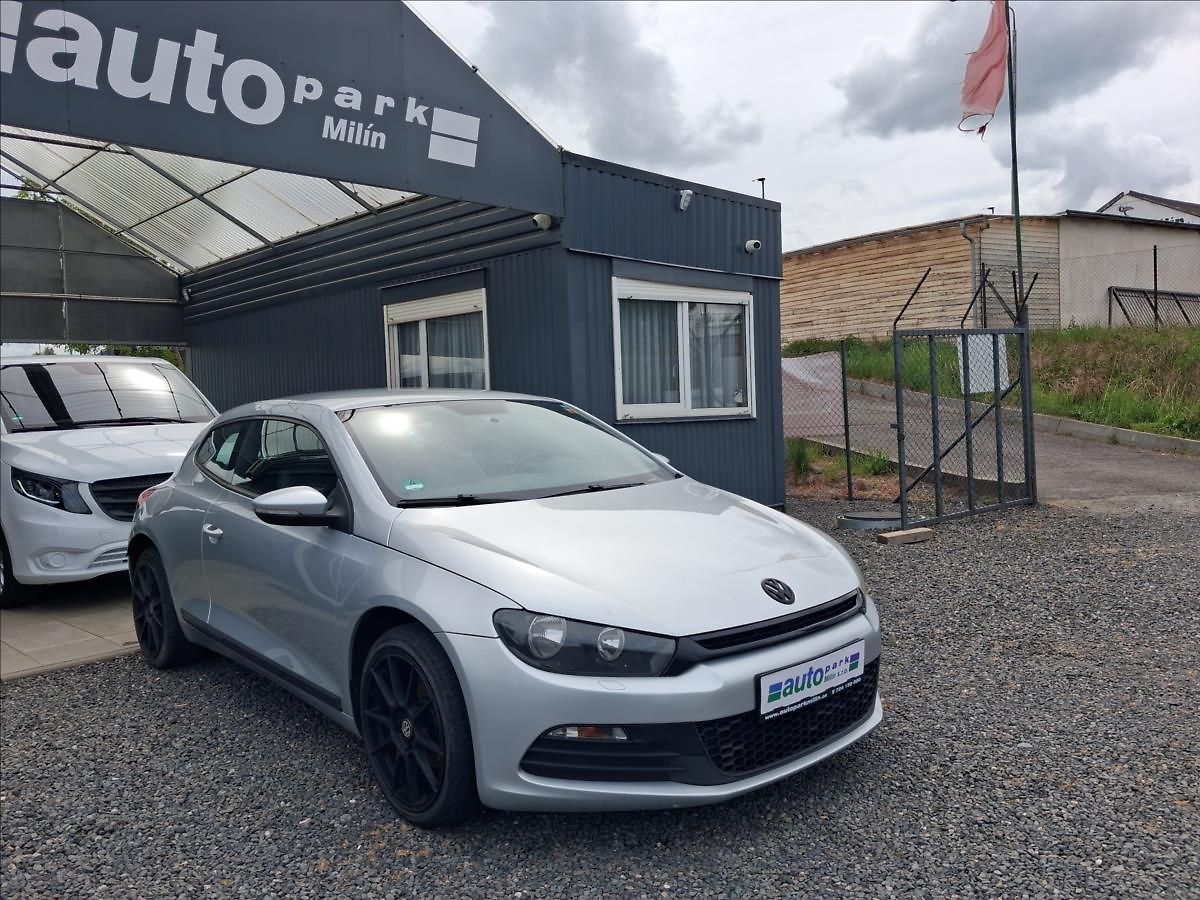 Volkswagen Scirocco 1,9 2.0 TDi, kůže