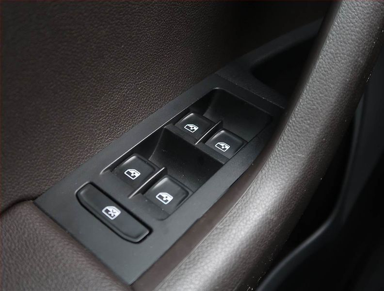 Škoda Octavia (2017) Laurin&Klement 2.0 TDI, 4X4 - fotka 16 z 25