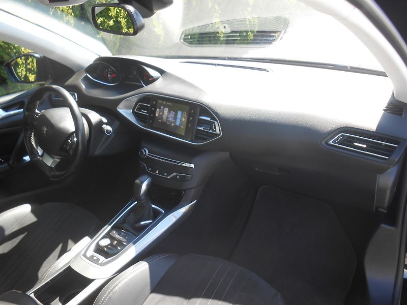 Peugeot 308 , FULL LED, KAMERA,NAVI - fotka 21 z 43