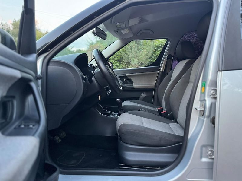 Škoda Roomster 1.6TDI ROZVODY TAŽNÉ KLIMA   - fotka 15 z 25