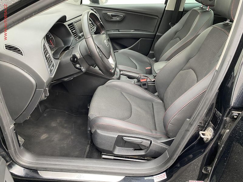 Seat Leon (2014) 2.0 TDi, FR, TZ, park.asist - fotka 9 z 17