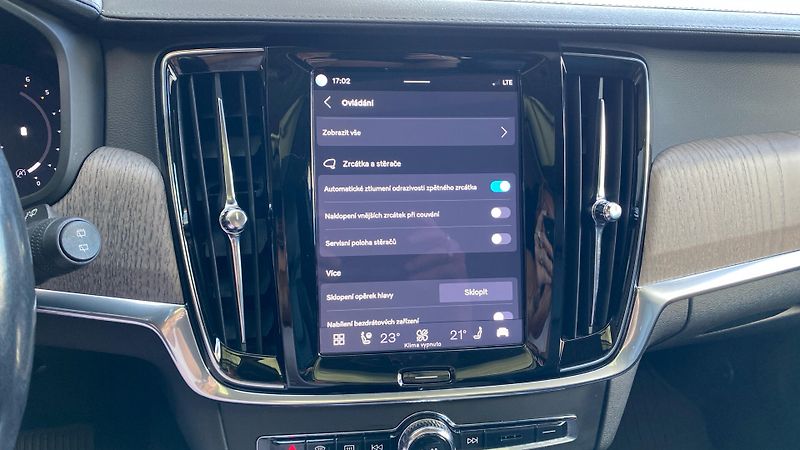 Volvo V90 Cross Country Pro, B4 AWD, 145 - fotka 26 z 41