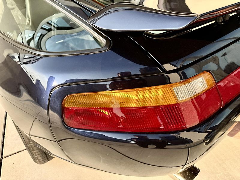 Porsche 928 (1992) GTS - fotka 5 z 65