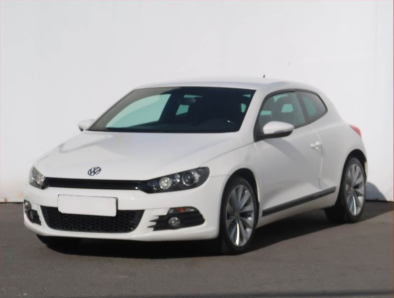 Volkswagen Scirocco (2009) Sport 1.4 TSI, Xenony - fotka 2 z 17
