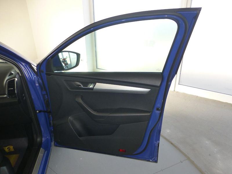 Škoda Karoq (2018) 1,6TDI*PARK.S**ALU***VYHŘ.SED. - fotka 14 z 22