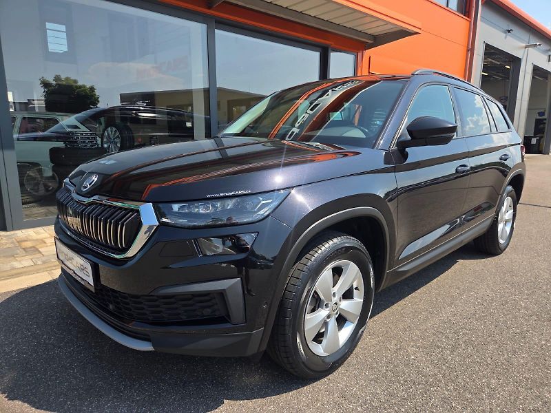 Škoda Kodiaq (2022) 2.0 TDI SERVISNÍ KNÍŽKA - fotka 1 z 10