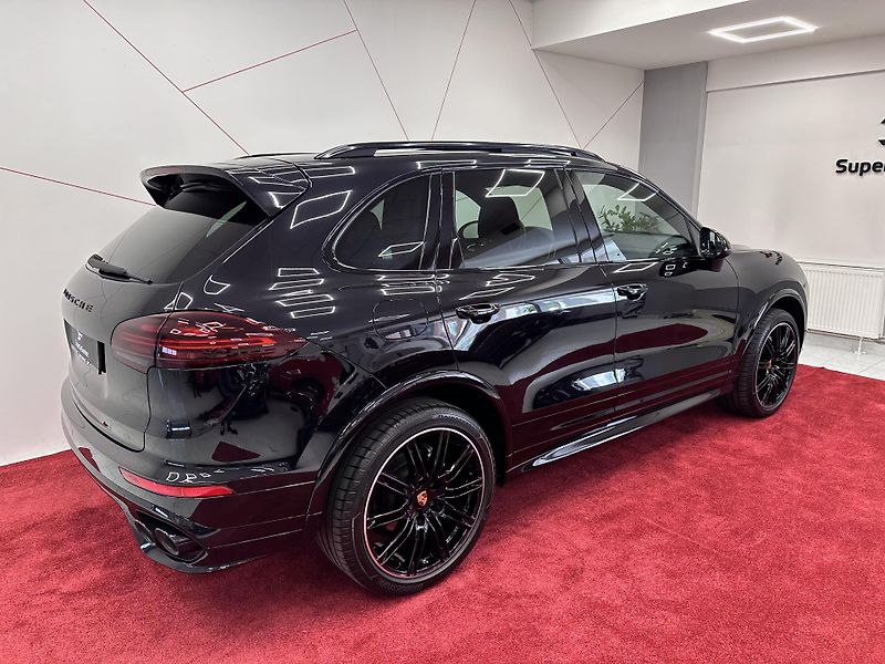 Porsche Cayenne (2016) V8 Diesel*Bose*Pano*TOP*DPH - fotka 4 z 17