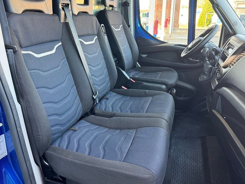 Iveco Daily (2021) 35S16 plachta 10 pal + spaní - fotka 17 z 38