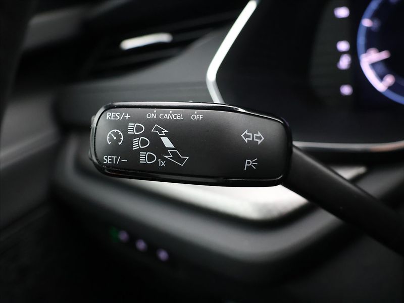 Škoda Octavia 2,0 TDI 85kW CZ 1.Maj DPH LED - fotka 16 z 28