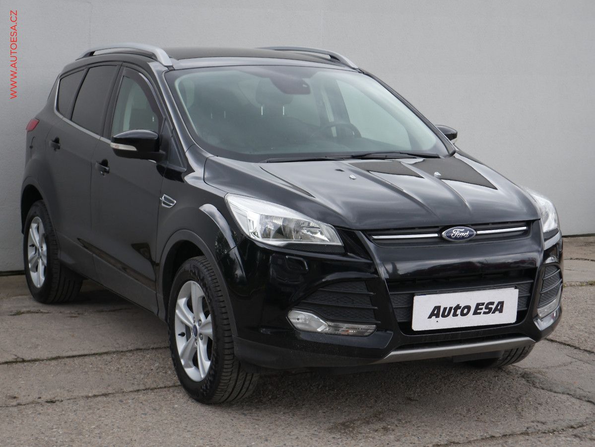 Ford Kuga 1.5 Ecoboost, AC, výhřev sed