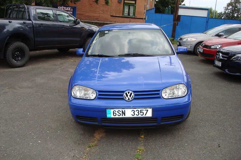 Volkswagen Golf (1998) 1.9 TDi,81 kw - fotka 2 z 35