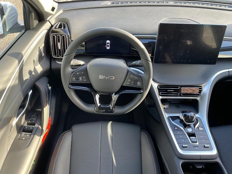 BYD Sealion 5 DM-i  (2026) Design  - fotka 9 z 9