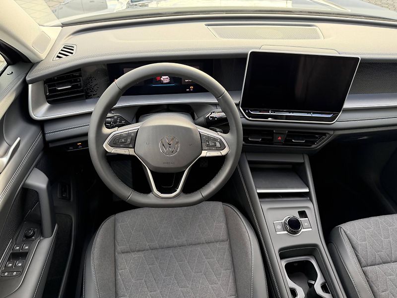 Volkswagen Tayron (2026) People 7DSG mHEV 1,5eTSi - fotka 6 z 7