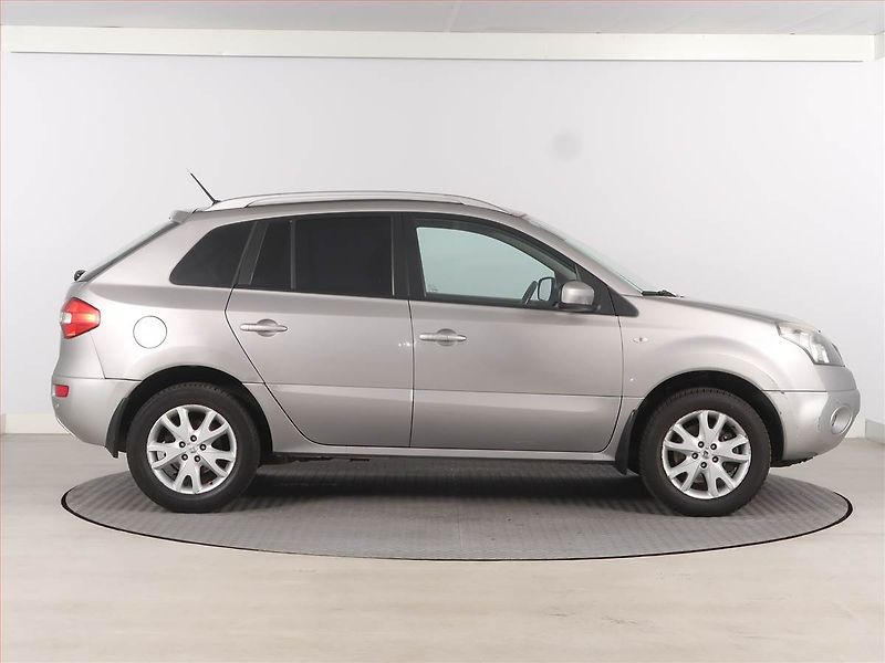 Renault Koleos (2009) 2.0 dCi, 4X4, nová STK - fotka 6 z 13