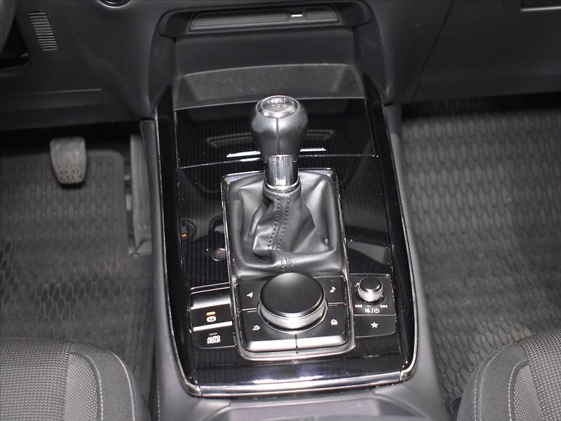Mazda CX-30 2,0 Skyactive G150 PLUS - fotka 14 z 25