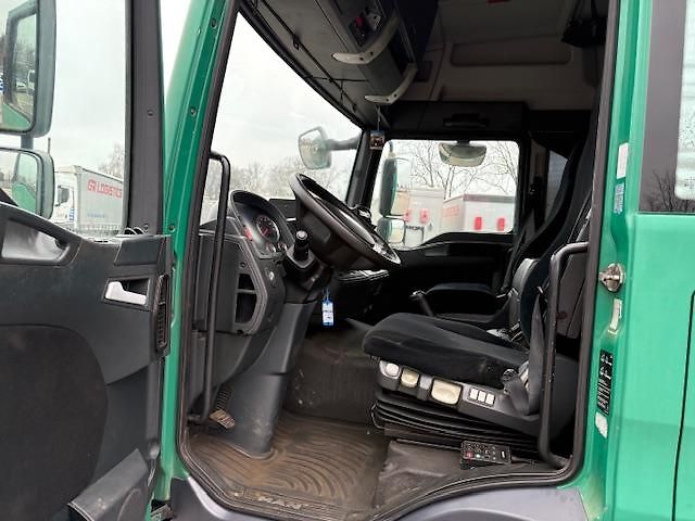 MAN TGL 8.220 4x2 třístranná shrn. - fotka 6 z 14
