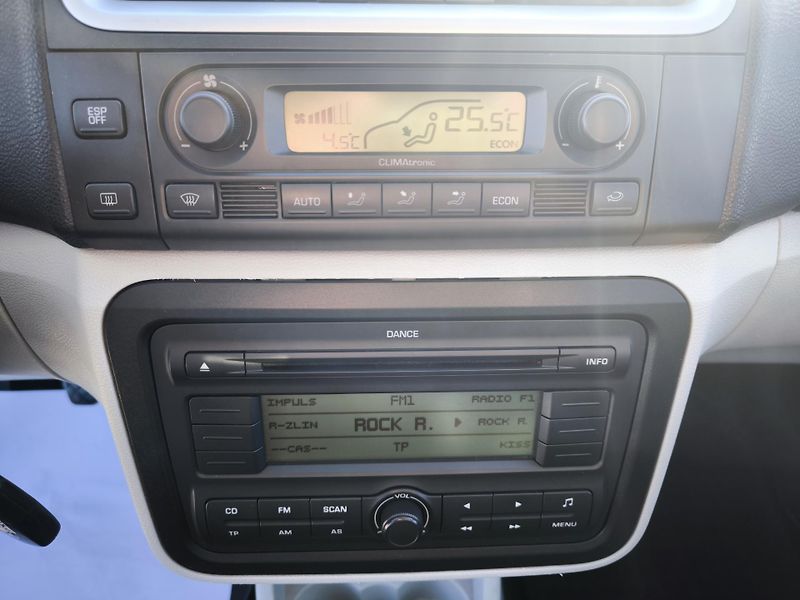 Škoda Roomster (2007) 1,4i16V STYLE - fotka 44 z 58
