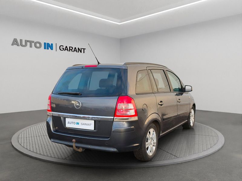 Opel Zafira (2011) 1.6 85kw, ČR, 1.maj, tažné - fotka 5 z 24