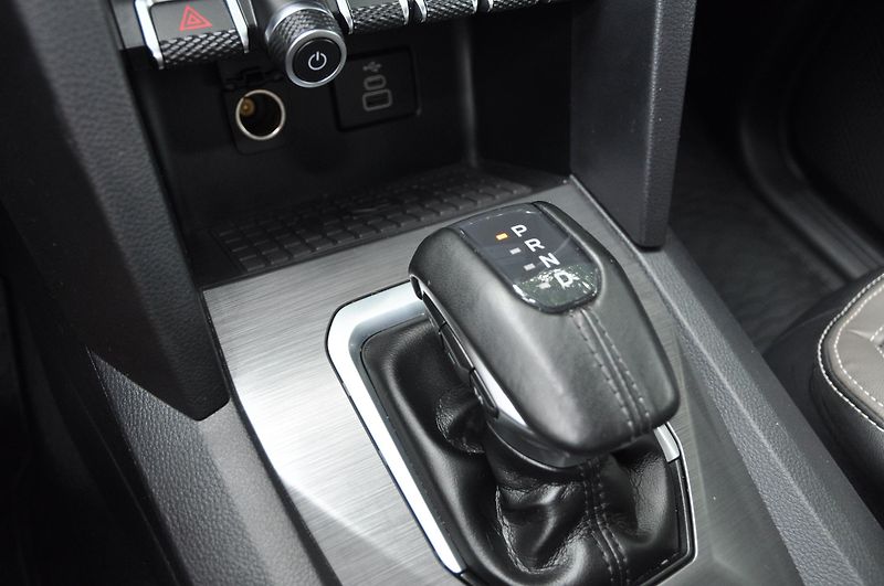 Volkswagen Amarok 3.0TDi V6 177kW 4x4 AVENTURE - fotka 20 z 26