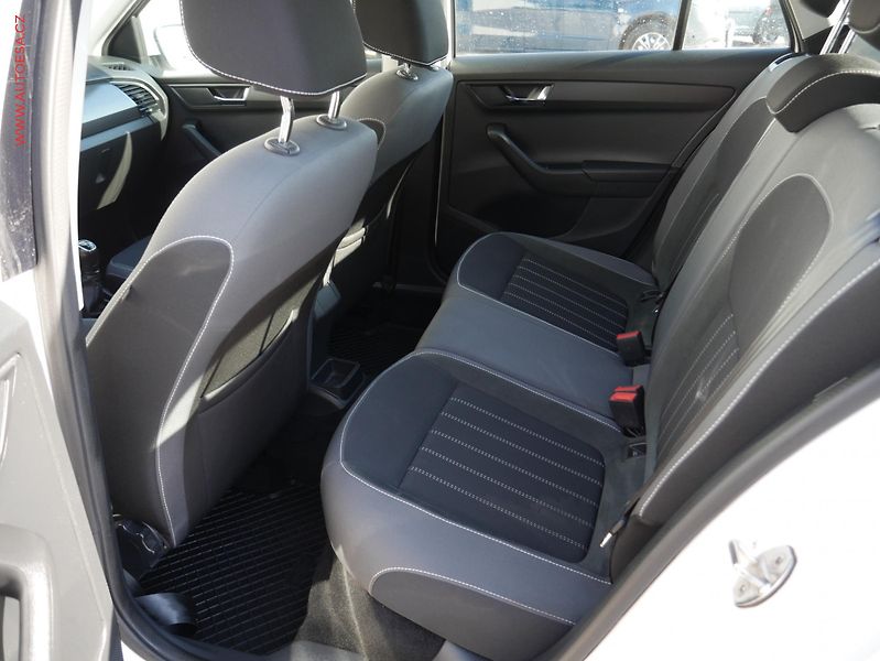 Škoda Fabia (2021) 1.0 TSi, ČR, Style, LED - fotka 10 z 18