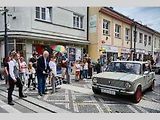 Veteránský závod Slánský okruh 2022 byl plný legend a věnovaný značce Praga.