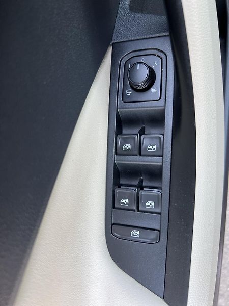 Škoda Kamiq 1.0TSi 85kw Style Plus Extra - fotka 12 z 47