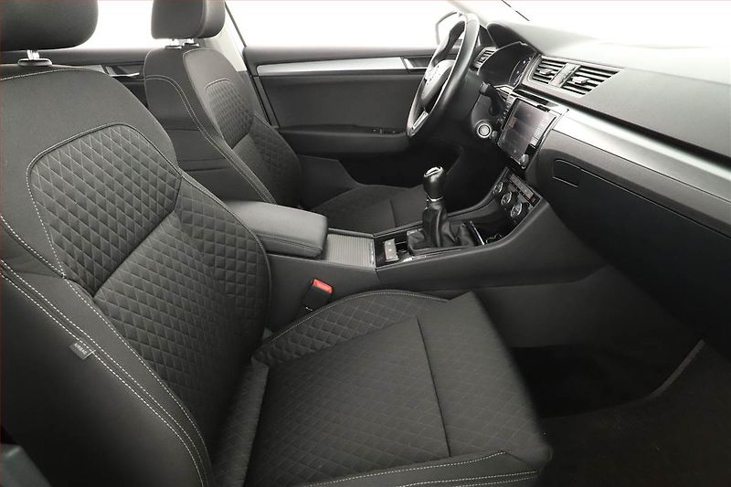 Škoda Superb (2016) Style 2.0 TDI, Navi, Bi-Xenony - fotka 7 z 19