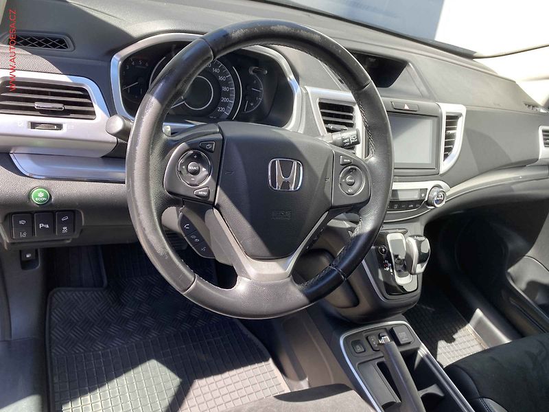 Honda CR-V (2015) 1.6 DTEC 4x4, ČR, AT, xenon - fotka 12 z 20