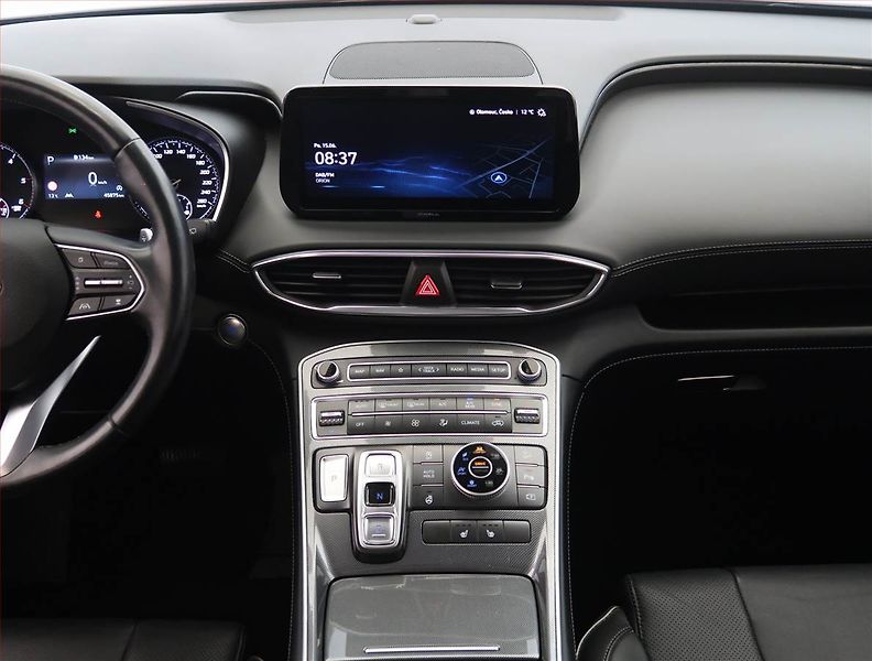 Hyundai Santa Fe (2021) 2.2 CRDi - fotka 12 z 28