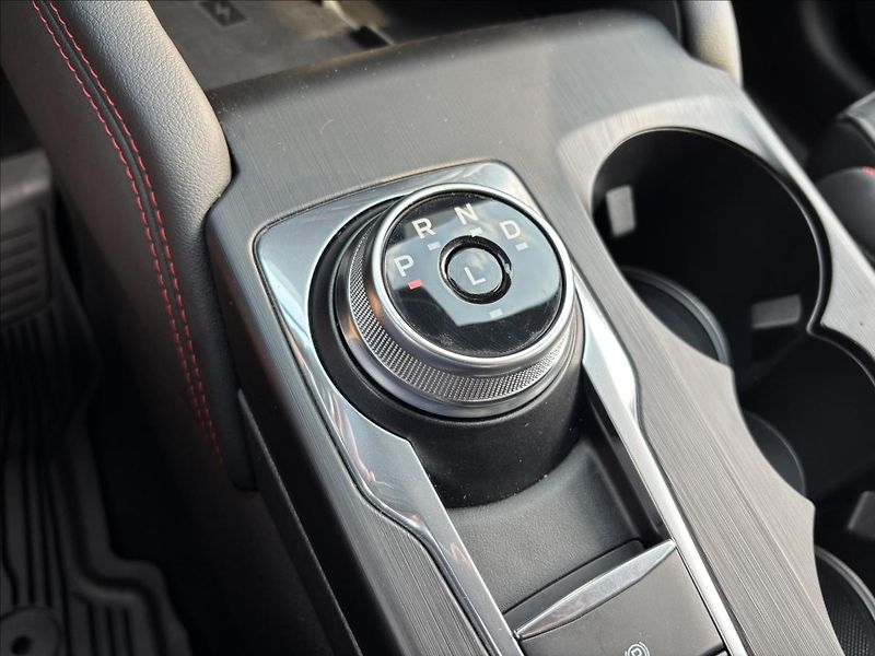 Ford Kuga 2,5 PHEV  ST-Line X  AUT DPH - fotka 31 z 46