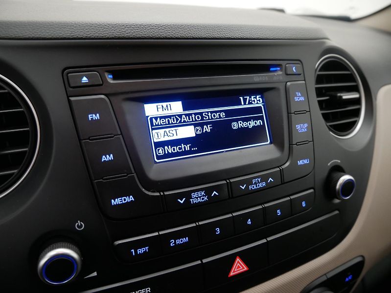 Hyundai i10 - fotka 16 z 22