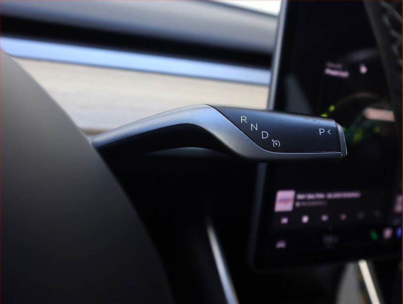 Tesla Model 3 (2019) Std Range Plus 52kWh, SoH 80% - fotka 18 z 25
