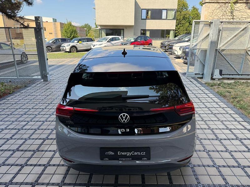 Volkswagen ID.3 PRO 62 kWh ACC - fotka 33 z 36