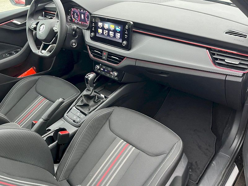 Škoda Scala (2024) 1.0 TSI 85kW Monte Carlo DSG - fotka 22 z 28