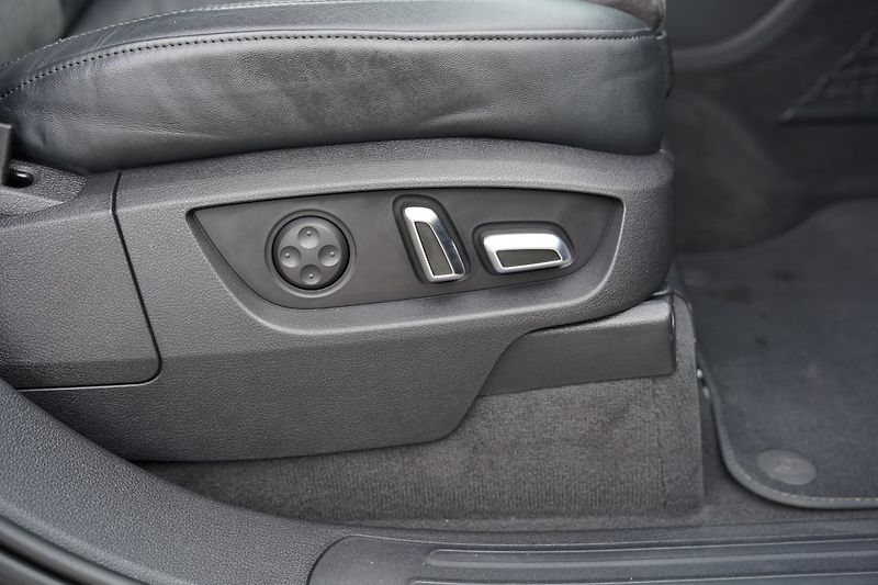 Audi Q7 4.2 TDI Sline /Q/tiptr/kůže/34 - fotka 34 z 49