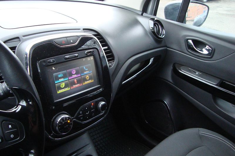 Renault Captur (2017)  0.9 Limited - fotka 49 z 66