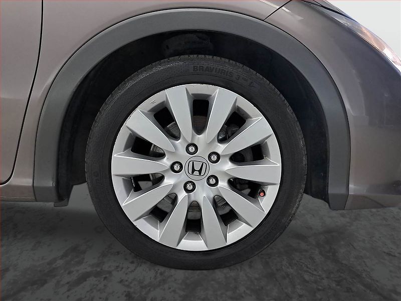 Honda Civic (2013) 1.8 i-VTEC, Tempomat - fotka 14 z 17
