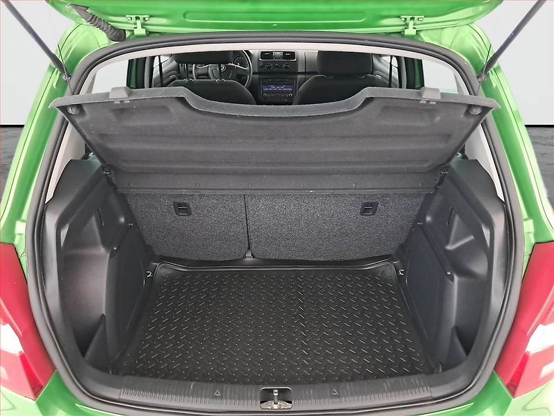 Škoda Fabia (2011) Ambition 1.2 TSI - fotka 14 z 16
