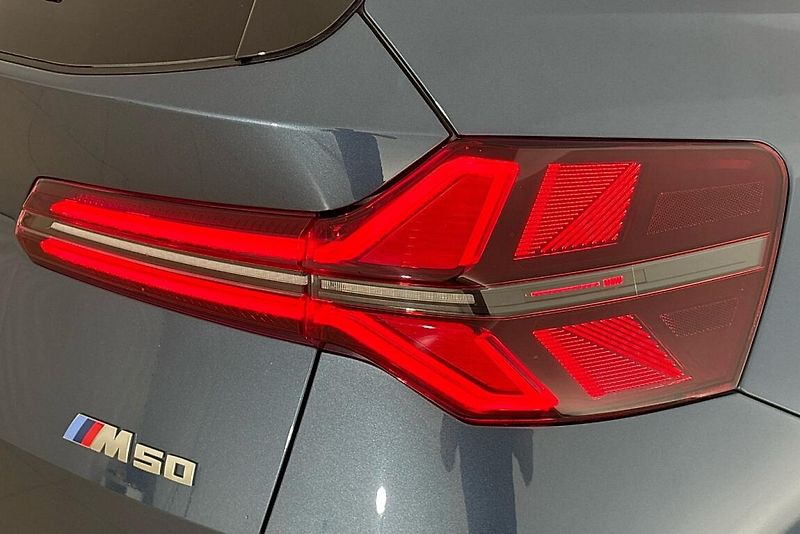 BMW X3 M50 xDrive - fotka 5 z 26
