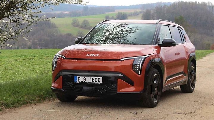 Kia EV3 je elektromobil, který se povedl a zaslouženě sbírá ocenění.