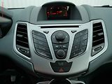 Ford Fiesta (2010) 1.25i, ČR, Trend, AC - náhled 13