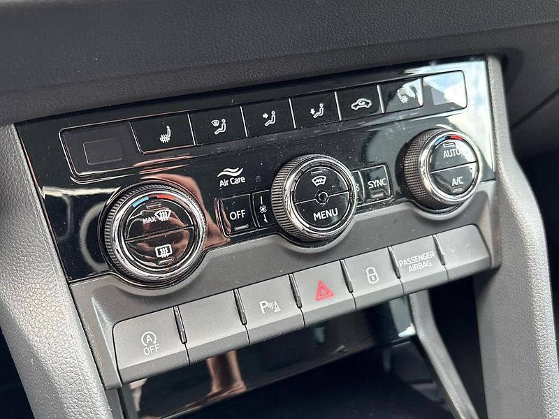 Škoda Karoq Top Selection - fotka 8 z 9
