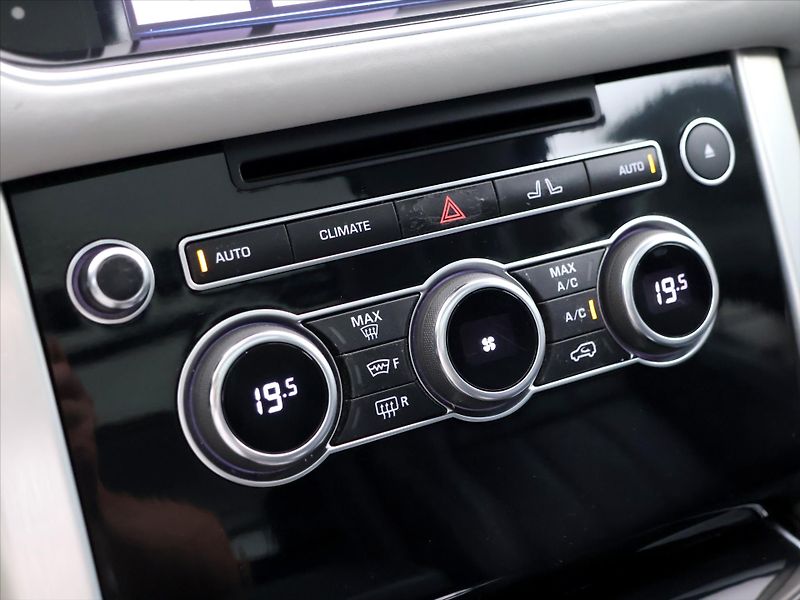 Land Rover Range Rover 4,4 TDV8 250kW Vogue 4x4 CZ DP - fotka 32 z 42